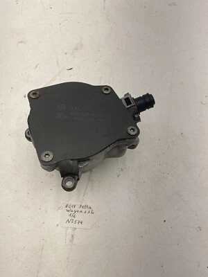 Bomba de vacío Volkswagen Jetta Wagon Golf 2011-2014 OEM. Foto 1 de 4