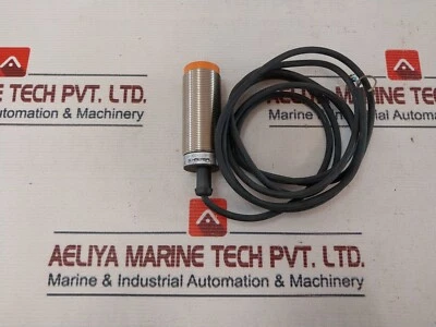 Schmersal IFL 15-30L-11TP-1766 Proximity Switch 200 MA - Image 1 of 4