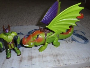 Figuras de juguete How to Train Your Dragon The Hidden World Eret & Skullcrusher - Imagen 1 de 4