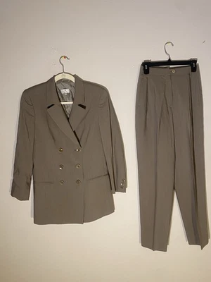 Calça Zanella Itália Feminina Terno Lã Cor Areia Tamanho 4/UE 38 Transportadora de Negócios - Imagem 1 de 4