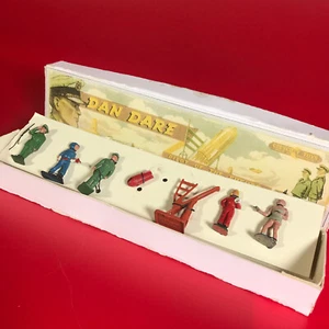 DAN DARE PILOT OF THE FUTURE ORIGINAL CRESCENT SET 1950s EAGLE COMICS - Picture 1 of 10