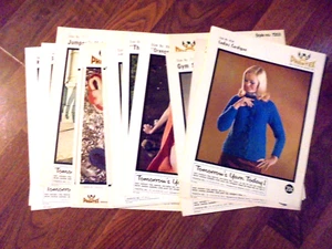 PHENTEX KNITTING CROCHET PATTERN LEAFLETS-VINTAGE RARE 1970'S-35 SHEETS-ESTATE! - Picture 1 of 12