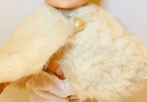 1958 Fur Shawl Fur Stole for 10 1/2” Walker Dolls Eegee Lil Suzy R&B LA - Picture 1 of 9