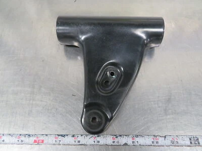 EB1058 2018 18 TRIUMPH BONNEVILLE 900 BLACK RIGHT HEADLIGHT STAY BRACKET - Image 1 of 4