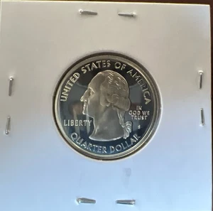 2004 S US 90% Silver Wisconsin State Quarter Proof Coin Uncirculated - Picture 1 of 2