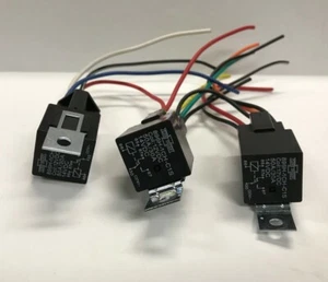 Song Chaun 896H-1CH-C1S RELAYS (3) 12V 50/30A 5 PIN - Bild 1 von 2