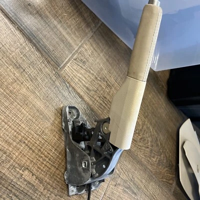 05-10 volkswagen golf eos jetta emergency parking brake lever handle 1K0711303H - Image 1 of 3