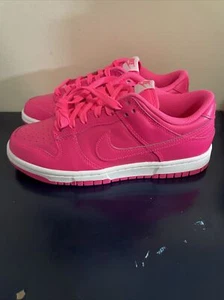 WMN Size 7 - Nike Dunk Low Hyper Pink W - Picture 1 of 6