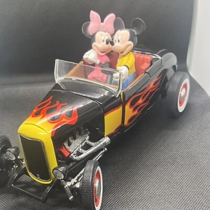 Disney Ertl Ford Roadster Mickey /Minnie - Picture 1 of 14