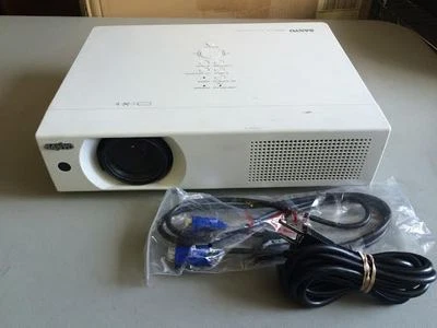 Sanyo PLC-XU105 (Eiki LC-XB42) Projector 4500 LUMENS! WORKS GREAT!! CLEAR IMAGE! - Image 1 of 3