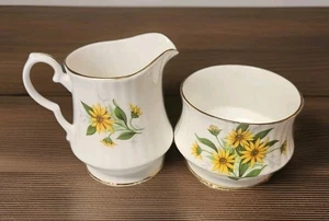 Royal Windsor Fine Bone China Milchkännchen & Zuckerdose Set England Yellow Asters - Bild 1 von 10