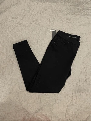 Apt. 9 Calças Pretas Skinny Pull On 6 Pequenas Ajuste Moderno Novas - Imagem 1 de 4