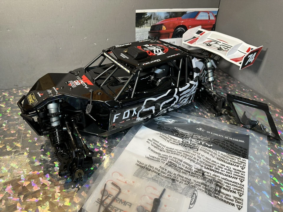 NEU Losi Tenacity DB PRO 1/10 4wd Buggy Roller Slider Body Servo komplett Fox - Bild 1 von 4