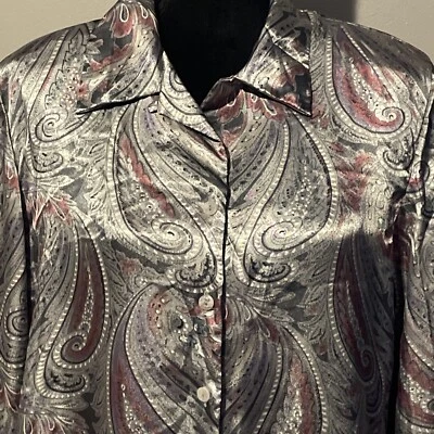 Vintage Leslie Fay Blouse Silver Floral Paisley Shimmer Satin Button Down - Image 1 of 4