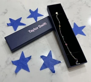 Nuovo set di montagne russe Taylor Swift da collezione Fearless (versione di Taylor) 8 pezzi - Foto 1 di 5