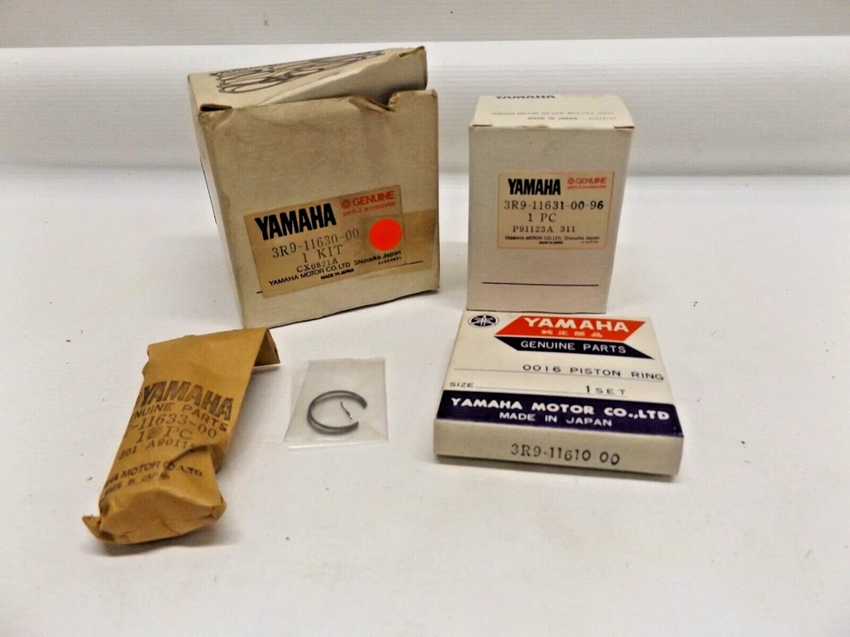 NOS YAMAHA 3R9-11630-00-00 PISTON KIT STD BORE IT125 - Image 1 of 1