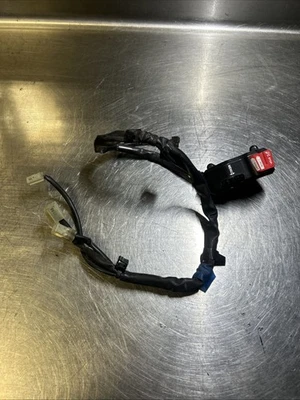 2015-2017 YAMAHA YZF R1 CLIPE DIREITO NA ALÇA INTERRUPTORES KILL SWITCHES #1489 - Imagem 1 de 4