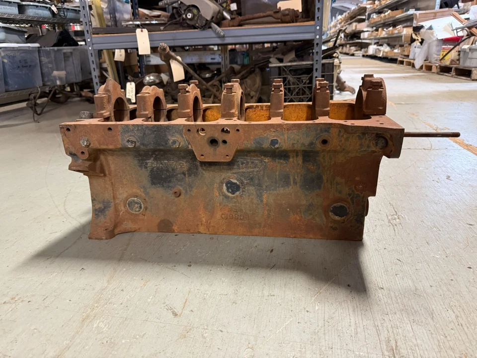 Bloque de motor original Jaguar XK140 3 1/2 litros 55-57 OEM PN G8882-8S Foto 1 de 4