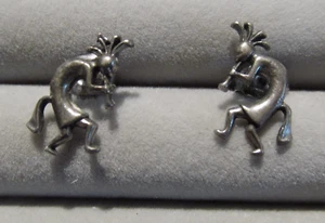 Vintage Dancing Kokopelli Pierced Stud Earrings Signed Sun Sterling Silver 5/8" - Picture 1 of 4