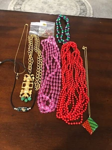 Lot Of 9 Vintage Necklaces - Picture 1 of 12