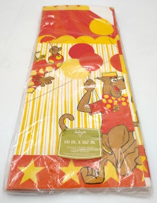 "Mantel de papel de cumpleaños Scooby-Doo vintage 1977 60" x 102"" sello" Foto 1 de 4