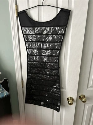 Umbra Pequeño Vestido Negro Colgante Joyería Organizador Negro 42 in X 18 in Foto 1 de 4