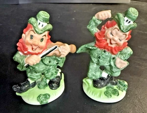 VTG Lefton Leprechaun Figurines Playing Fiddle & Dancing, 4 inches - Picture 1 of 14