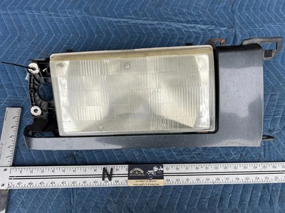 1989-1995 Volvo 740 940 Front Passenger Right Headlight Assembly Gray OE #3808EM - Image 1 of 4