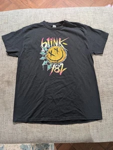 Blink-182 Pop Punk Rock Band Concert Tour Official Merch Black M Graphic TShirt - Picture 1 of 3