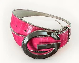 Cinturón de cuero genuino GUESSS rosa cocodrilo - Hebilla G tono plata - Para mujer talla Lg - Imagen 1 de 7