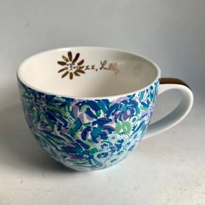 Lilly Pulitzer Kaffeebecher versteckter LΓΆwe blau Blumen - Bild 1 von 7