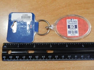 SAN DIEGO PADRES MLB 2019 OFFICIAL SPRING TRAINING CACTUS LEAGUE KEYCHAIN NWT - Picture 1 of 8