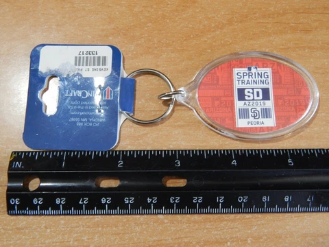 SAN DIEGO PADRES MLB 2019 OFFICIAL SPRING TRAINING CACTUS LEAGUE KEYCHAIN NWT Cover