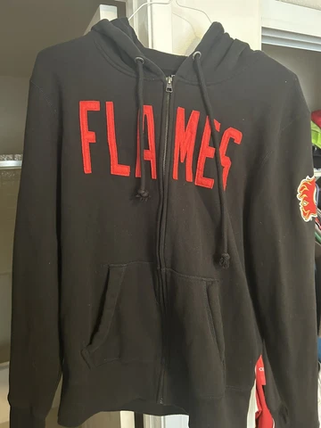 RARE Mens Calgary Flames Hoodie 47 Brand Size L Full Zip Black/Red Cover