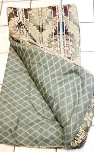 Croscill Dover Manor Queen Comforter Luxury Reversible 95 X 90 In. - Picture 1 of 2