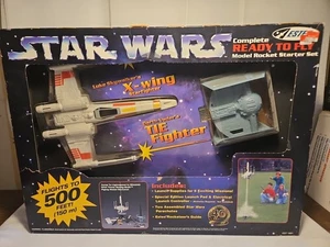 Star Wars XWing Starfighter y Darth Vaders Tie Fighter Cohetes Ultra Raro - Imagen 1 de 11