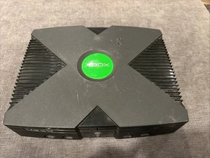 Original XBOX nur Konsole, für Teile oder Reparatur, schaltet ein, liest keine Discs - Bild 1 von 8