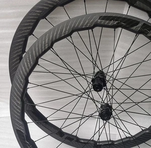 Juego de ruedas de bicicleta de carretera de fibra de carbono 700C cubierta sin cámara ancho 25 mm profundidad 58 mm  - Imagen 1 de 9