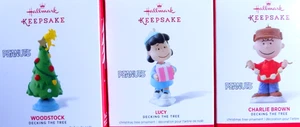 Hallmark Woodstock Charlie Brown Lucy Decking l'albero arachidi ornamento di Natale 2015 - Foto 1 di 8
