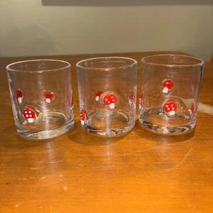 Lotto di 3 bicchieri da succo vintage Anthropologie Icon con funghi 🔥!!️ - Foto 1 di 5