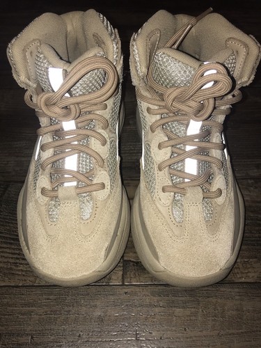 Adidas Yeezy Desert Boot Rock 2019 taglia 4 codice stile EG6462