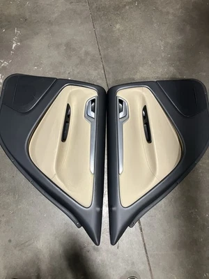 Juego de paneles de puerta trasera Volvo S60R 2004-2007 sedán diseño R Foto 1 de 4