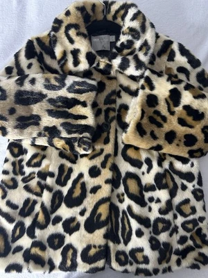 Abrigo para mujer talla 2 de piel sintética con estampado de leopardo de ASOS Foto 1 de 4
