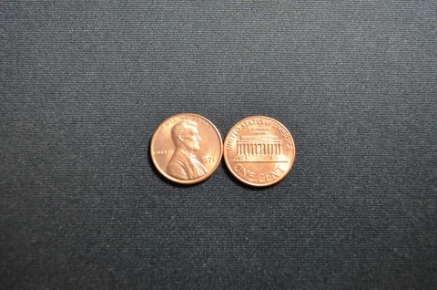 1971 P UNCIRCULATED LINCOLN CENT FROM A SEALED BANK ROLL FREE SHIPPING Cover