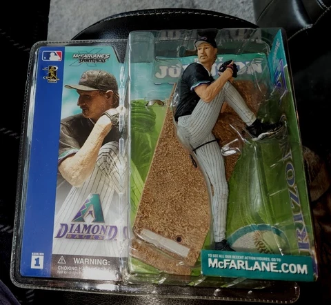 RANDY JOHNSON ✨️ 2002 MacFarlane Action Figure ✨️ HOF Diamondbacks ✨️ SEALED NIP Cover