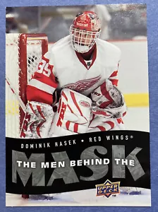 DOMINIK HASEK 2007-08 PONTE SUPERIORE HOCKEY GLI UOMINI DIETRO LA MASCHERA INSERTO #BM2 - Foto 1 di 2