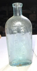 Vintage light green LYDIA E. PINKHAM's VEGETABLE COMPOUND bottle - Picture 1 of 5