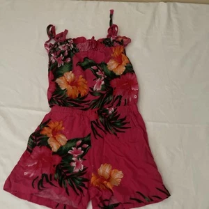 Girl Hawaiian Aloha Fashion Ruffle Top Jumpsuit Romper Size 4T - Picture 1 of 4