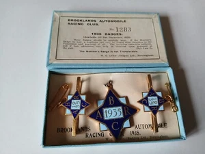 Brooklands badge set 1935 Brooklands member and 2 guest badges 1935 - Picture 1 of 9