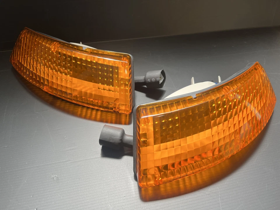 Luz de señal de giro delantera ámbar DATSUN 240Z S30Z 260Z para luces indicadoras Nissan Foto 1 de 4